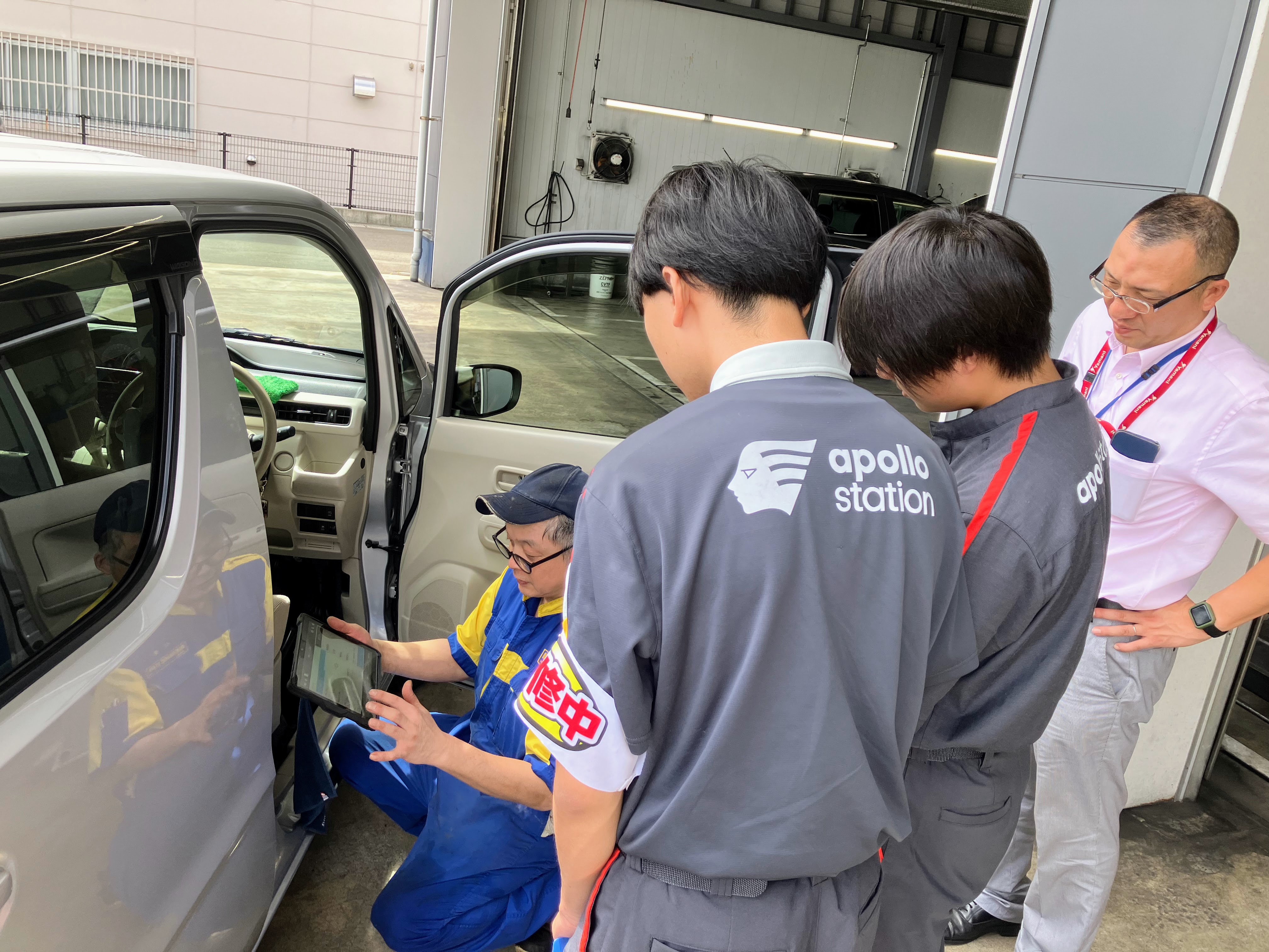 モーターハウス秋田で専門的な整備を見学